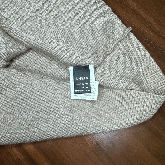 NEUTRAL SOFT SWEATER DRESS - Picture 8 of 8